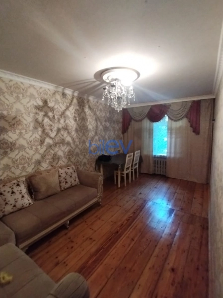 Satış 4 otaqlı Köhnə Tikili bina evi  79m², Bakı