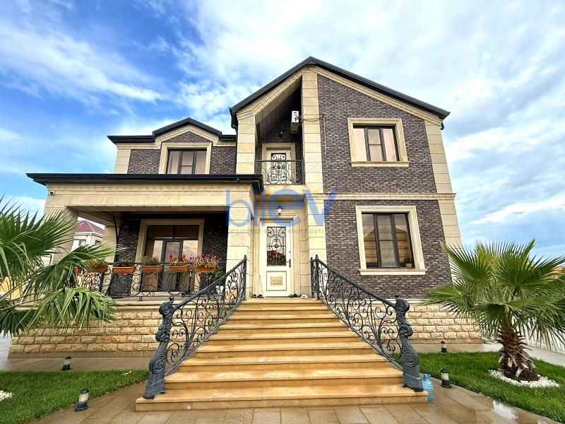 Satış 5 otaqlı Həyət evi  250m², Bakı
