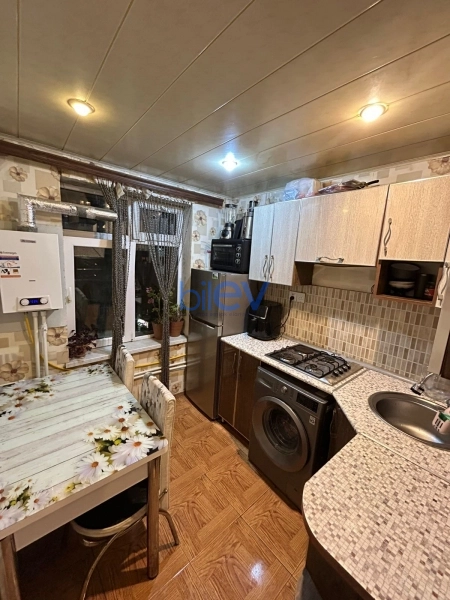 Satış 2 otaqlı Köhnə Tikili bina evi  52m², Bakı
