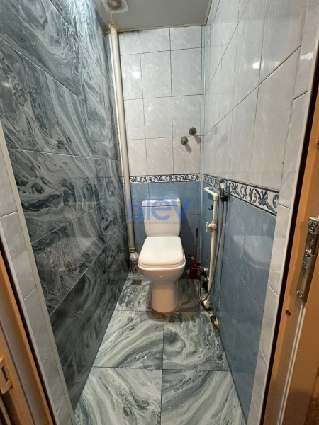 Satış 2 otaqlı Köhnə Tikili bina evi  52m², Bakı