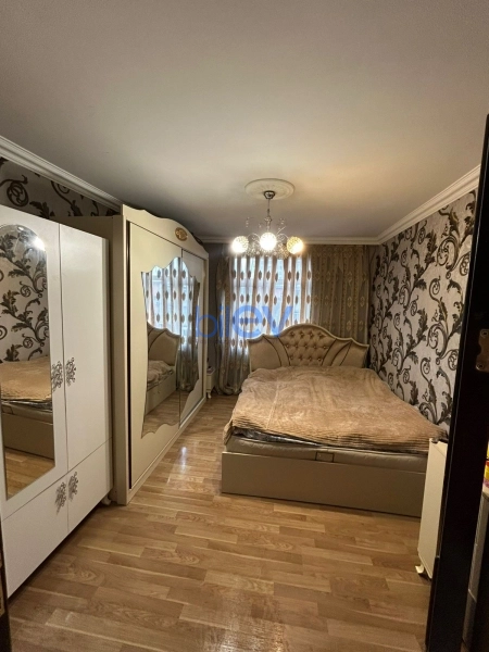 Satış 2 otaqlı Köhnə Tikili bina evi  52m², Bakı