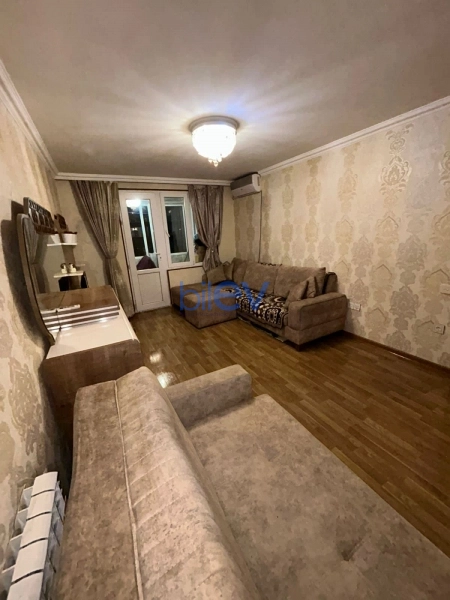 Satış 2 otaqlı Köhnə Tikili bina evi  52m², Bakı