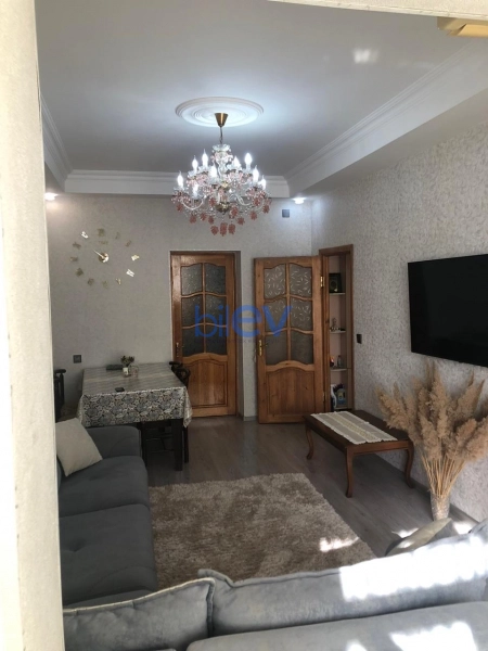 Satış 2 otaqlı Köhnə Tikili bina evi  48m², Bakı