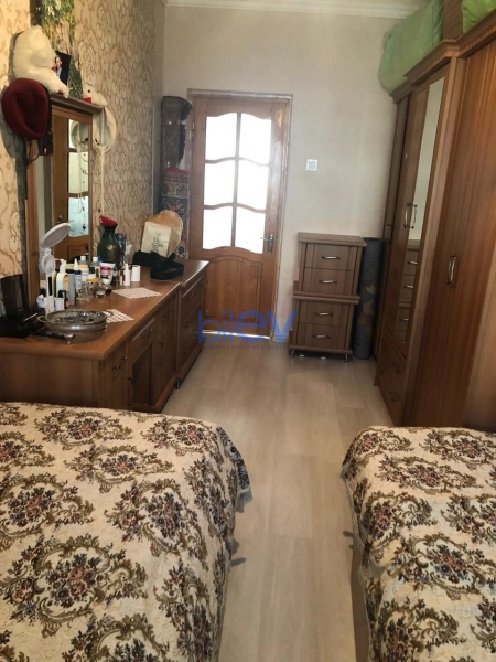 Satış 2 otaqlı Köhnə Tikili bina evi  48m², Bakı