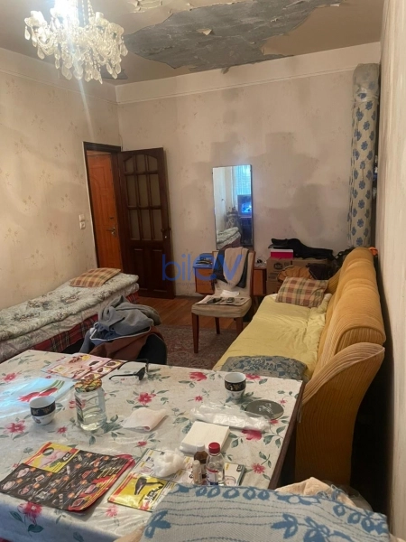 Satış 2 otaqlı Köhnə Tikili bina evi  42m², Bakı