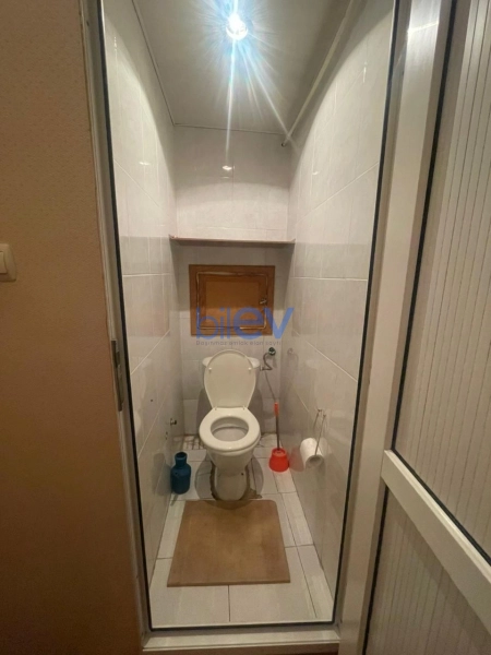 Satış 2 otaqlı Köhnə Tikili bina evi  42m², Bakı