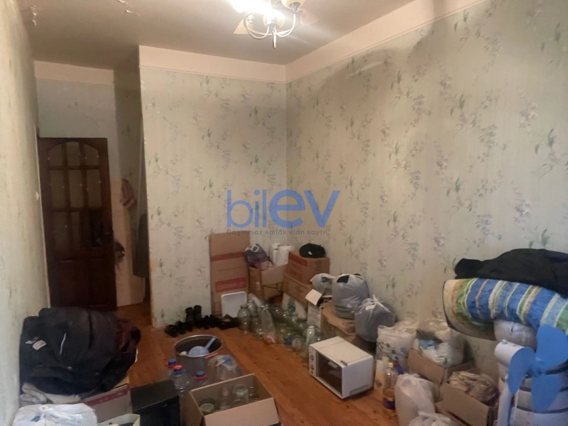 Satış 2 otaqlı Köhnə Tikili bina evi  42m², Bakı