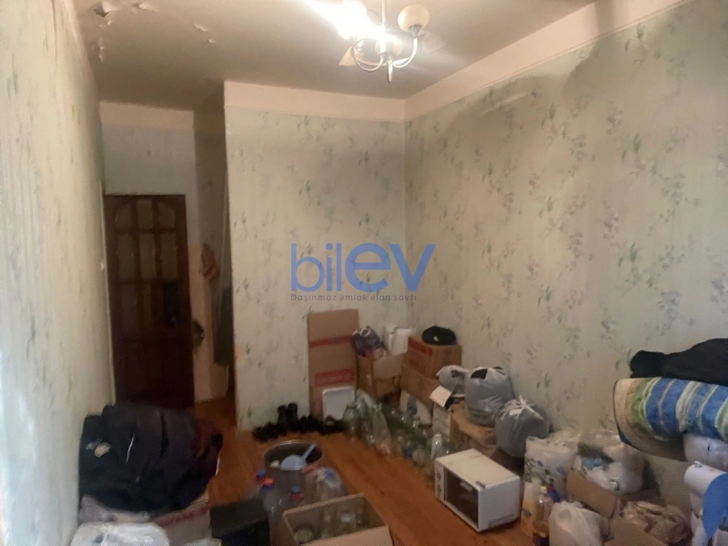 Satış 2 otaqlı Köhnə Tikili bina evi  42m², Bakı