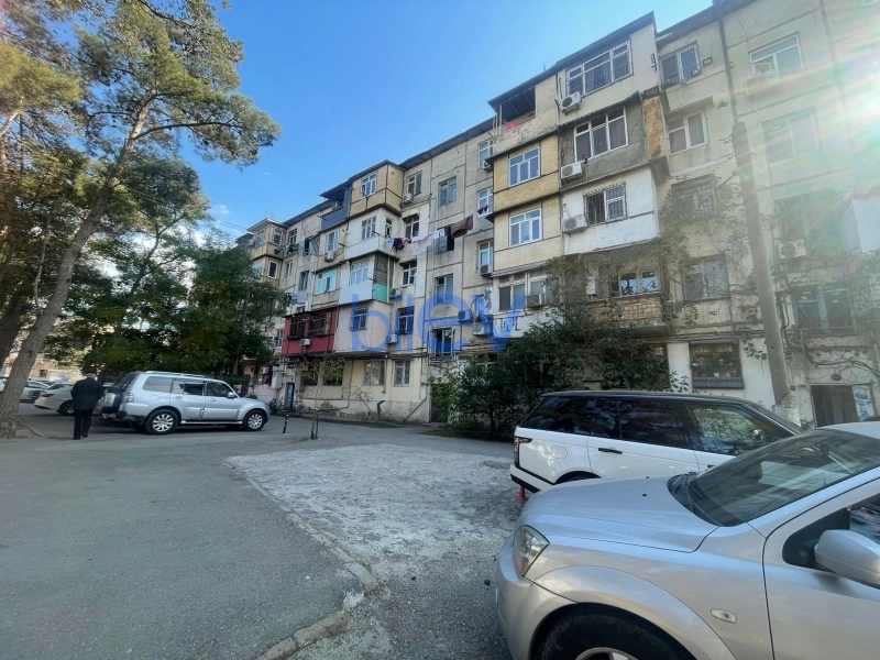 Satış 2 otaqlı Köhnə Tikili bina evi  42m², Bakı