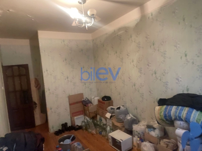 Satış 2 otaqlı Köhnə Tikili bina evi  42m², Bakı
