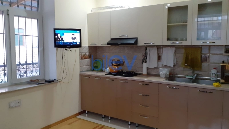 Satış 4 otaqlı Həyət evi  200m², Bakı
