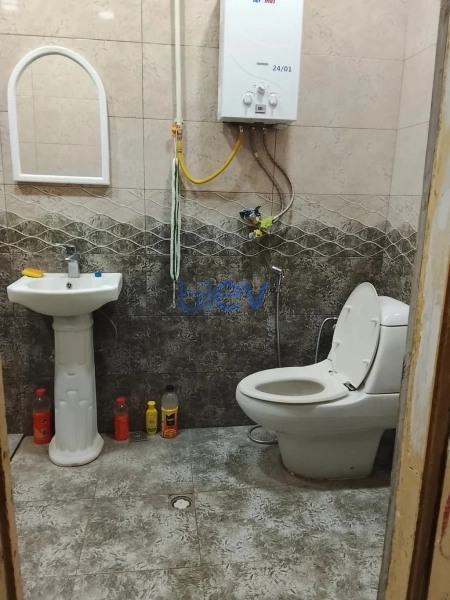 Satış 2 otaqlı Köhnə Tikili bina evi  53m², Bakı