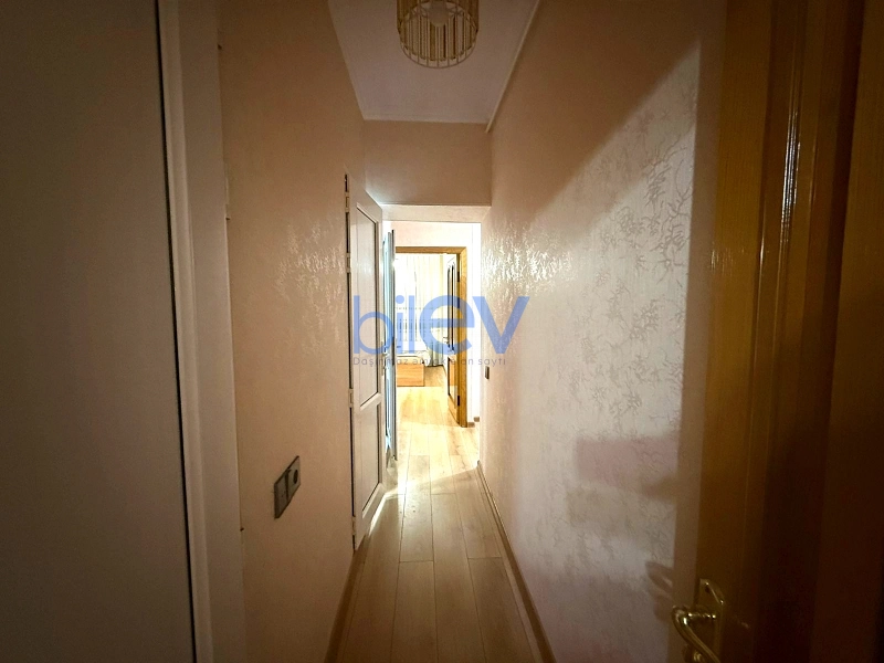 Satış 3 otaqlı Köhnə Tikili bina evi  100m², Bakı