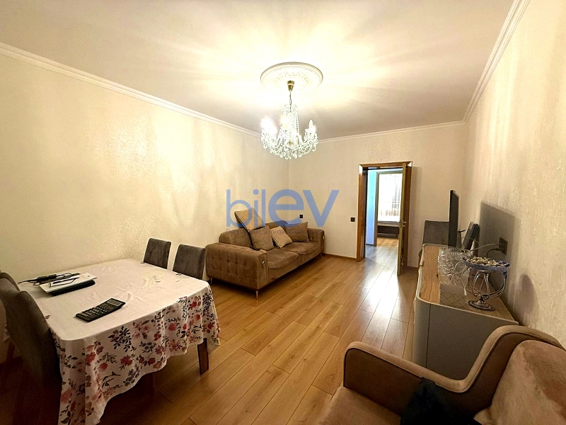 Satış 3 otaqlı Köhnə Tikili bina evi  100m², Bakı