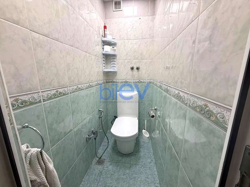 Satış 3 otaqlı Köhnə Tikili bina evi  100m², Bakı