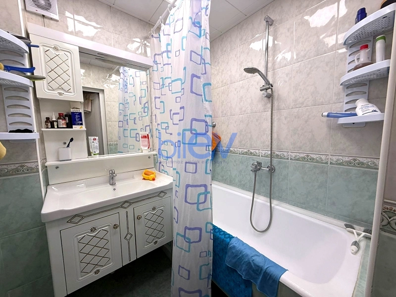 Satış 3 otaqlı Köhnə Tikili bina evi  100m², Bakı