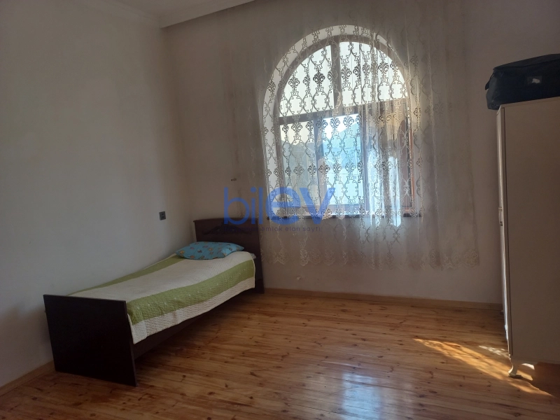 Satış 4 otaqlı Həyət evi  3500m², Bakı