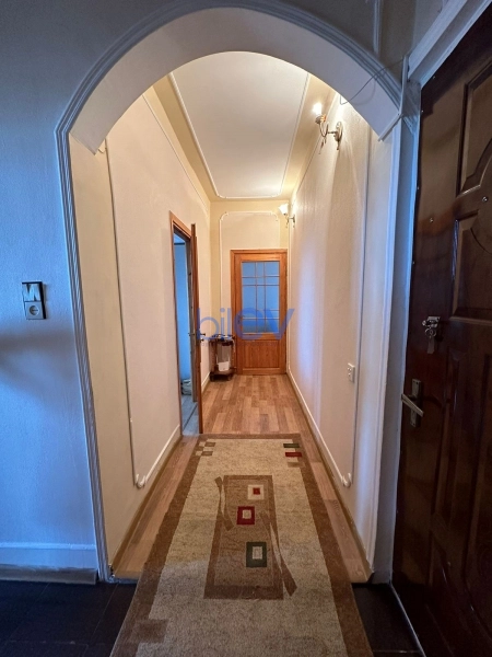 Satış 2 otaqlı Köhnə Tikili bina evi  48m², Bakı