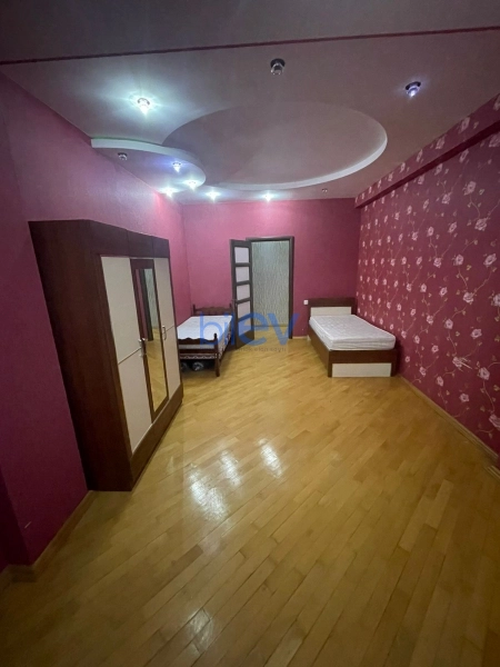 Satış 3 otaqlı Yeni Tikili bina evi  127m², Bakı