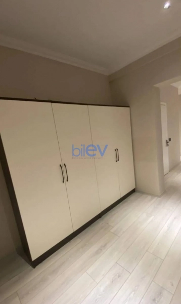 Aylıq Kirayə 2 otaqlı Köhnə Tikili bina evi  64m², Bakı