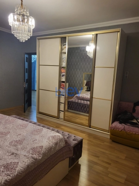 Satış 6 otaqlı Həyət evi  180m², Bakı
