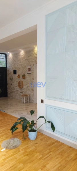 Satış 5 otaqlı Həyət evi  200m², Bakı