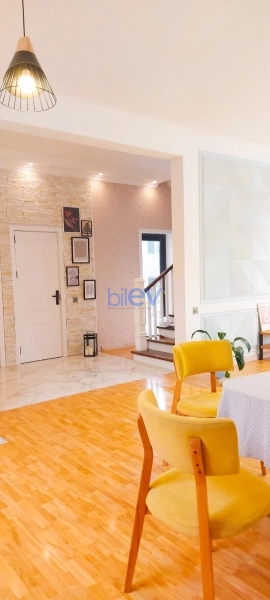 Satış 5 otaqlı Həyət evi  200m², Bakı