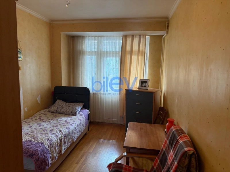 Satış 3 otaqlı Köhnə Tikili bina evi  98m², Bakı