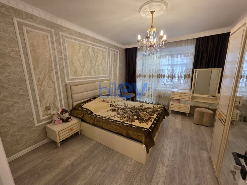 Satış 3 otaqlı Köhnə Tikili bina evi  54m², Bakı