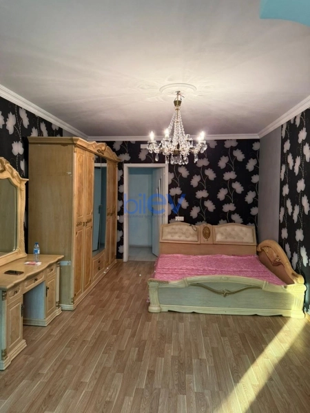 Satış 1 otaqlı Köhnə Tikili bina evi  40m², Bakı