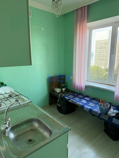 Satış 1 otaqlı Köhnə Tikili bina evi  40m², Bakı