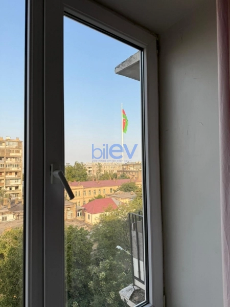 Satış 1 otaqlı Köhnə Tikili bina evi  40m², Bakı