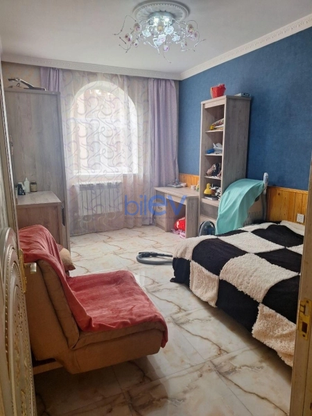 Satış 6 otaqlı Həyət evi  240m², Bakı