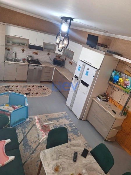 Satış 6 otaqlı Həyət evi  240m², Bakı