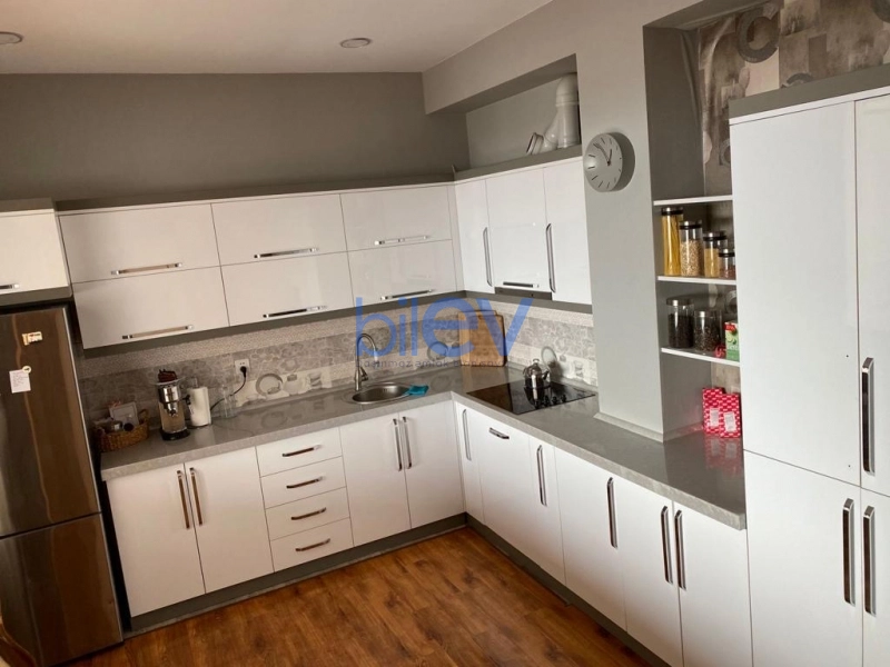 Satış 3 otaqlı Yeni Tikili bina evi  131m², Bakı