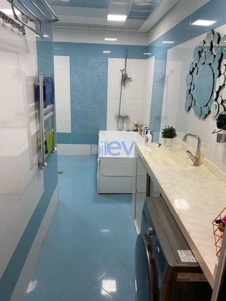Satış 3 otaqlı Yeni Tikili bina evi  131m², Bakı