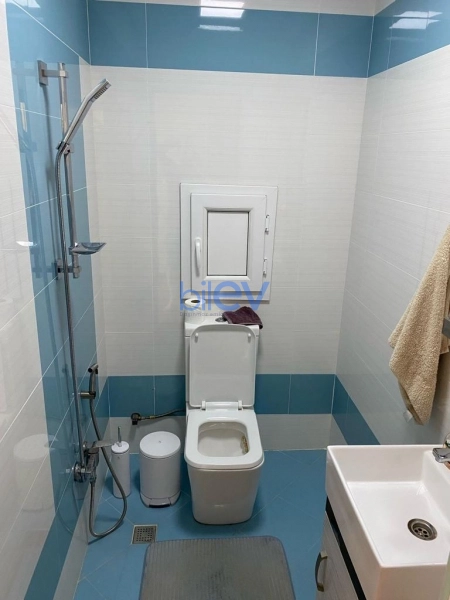 Satış 3 otaqlı Yeni Tikili bina evi  131m², Bakı