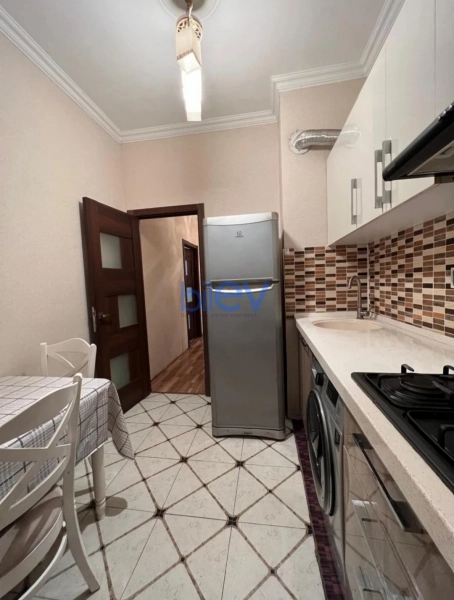 Aylıq Kirayə 2 otaqlı Köhnə Tikili bina evi  56m², Sumqayıt