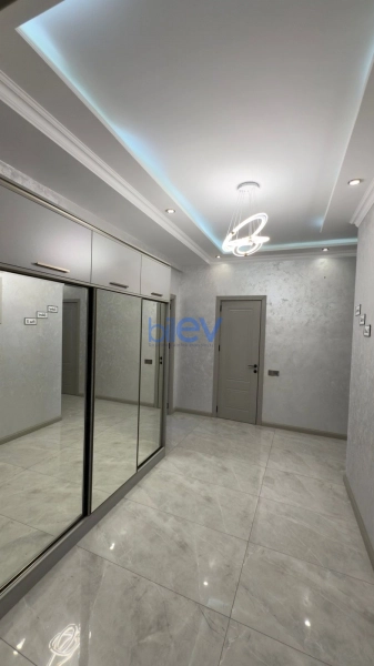 Satış 3 otaqlı Yeni Tikili bina evi  132m², Bakı