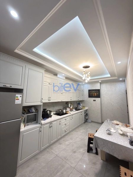Satış 3 otaqlı Yeni Tikili bina evi  132m², Bakı