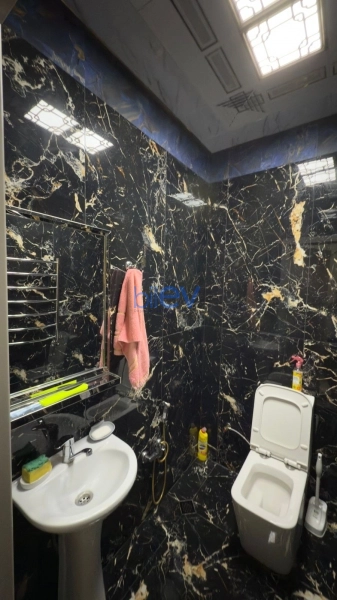 Satış 3 otaqlı Yeni Tikili bina evi  132m², Bakı