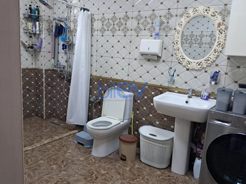 Satış 4 otaqlı Həyət evi  200m², Bakı