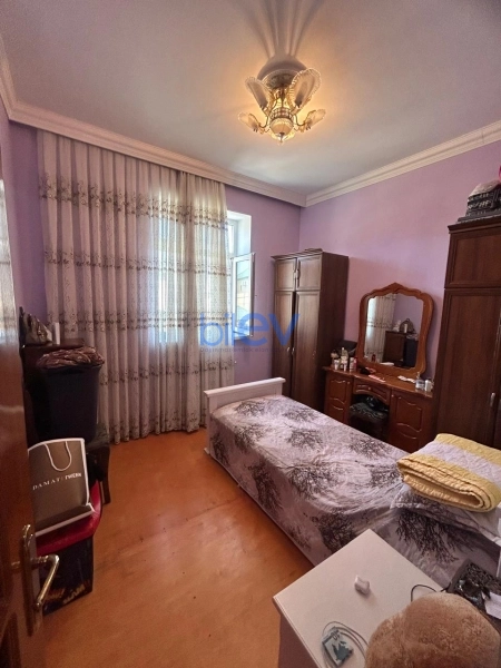 Satış 5 otaqlı Həyət evi  200m², Bakı