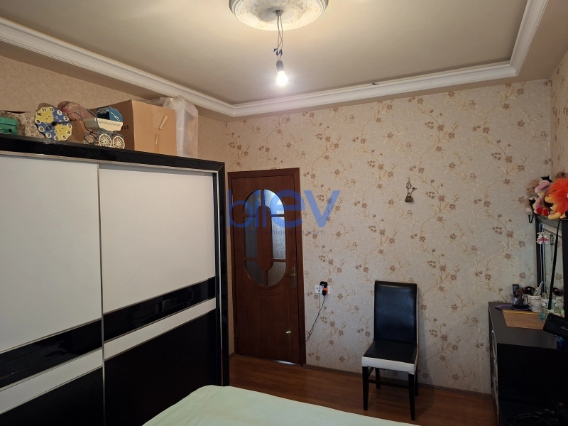 Satış 3 otaqlı Köhnə Tikili bina evi  80m², Bakı