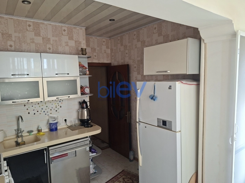 Satış 3 otaqlı Köhnə Tikili bina evi  80m², Bakı