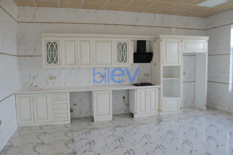 Satış 17 otaqlı Villa  700m², Göygöl