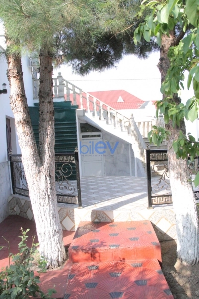 Satış 17 otaqlı Villa  700m², Göygöl