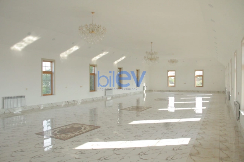 Satış 17 otaqlı Villa  700m², Göygöl