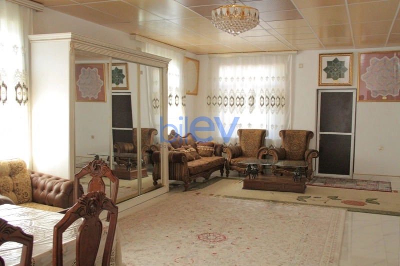 Satış 17 otaqlı Villa  700m², Göygöl