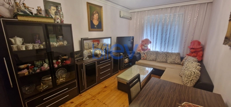 Satış 4 otaqlı Köhnə Tikili bina evi  100m², Bakı